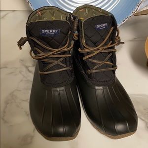 New Sperry waterproof Duck Boots